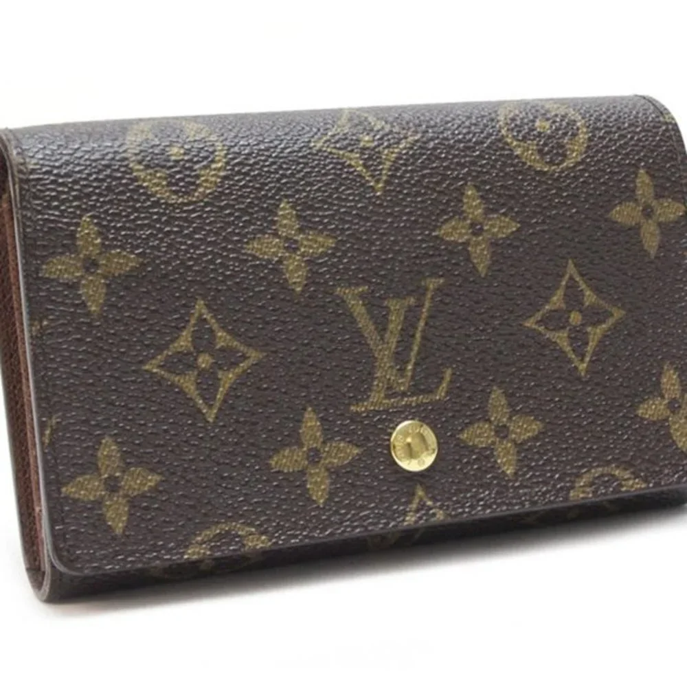 Louis Vuitton Porte Monnaie Wallet in Monogram Canvas